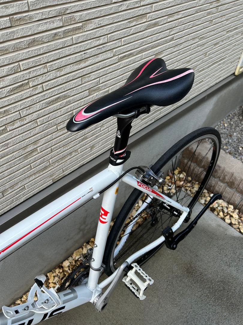FOCUS VARIADO ロードバイク　直接引き取り限定