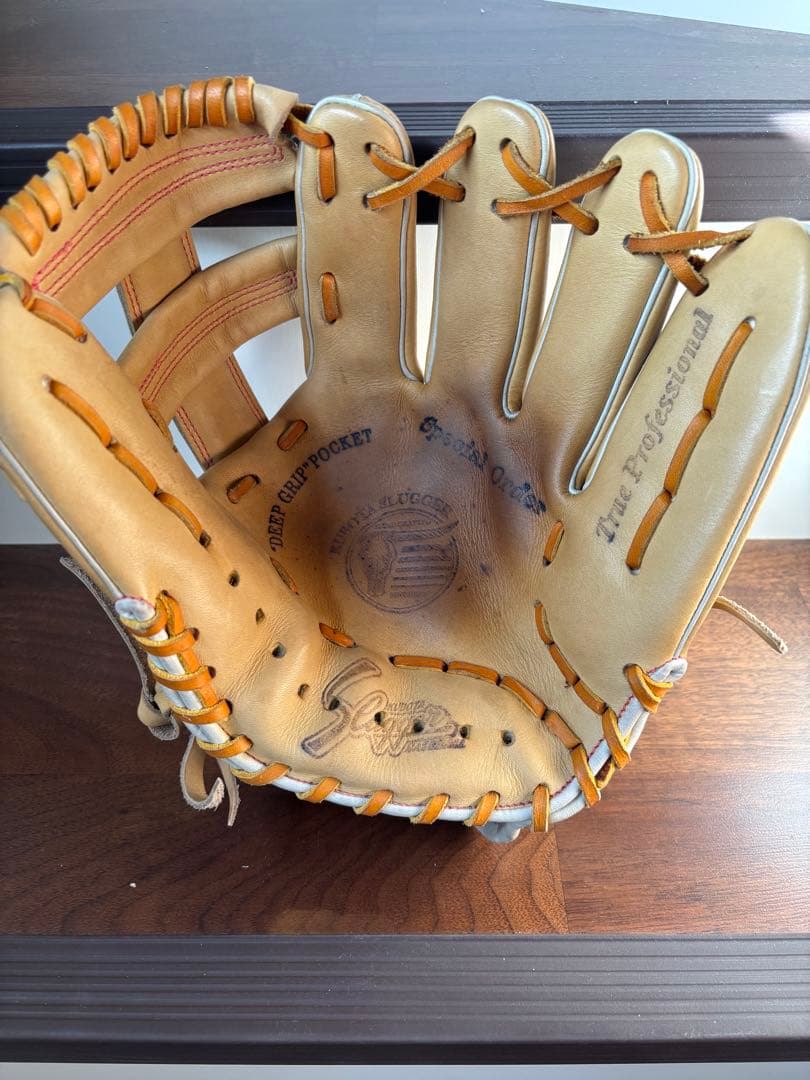 『とし』。スラッガー　軟式野球オーダーグローブ