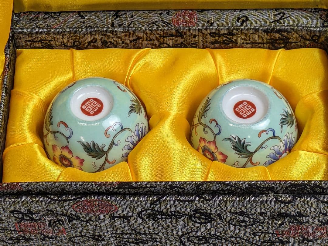 国立故宮博物院　粉彩 花柄 茶器 共箱 茶器 茶碗 杯　中国美術