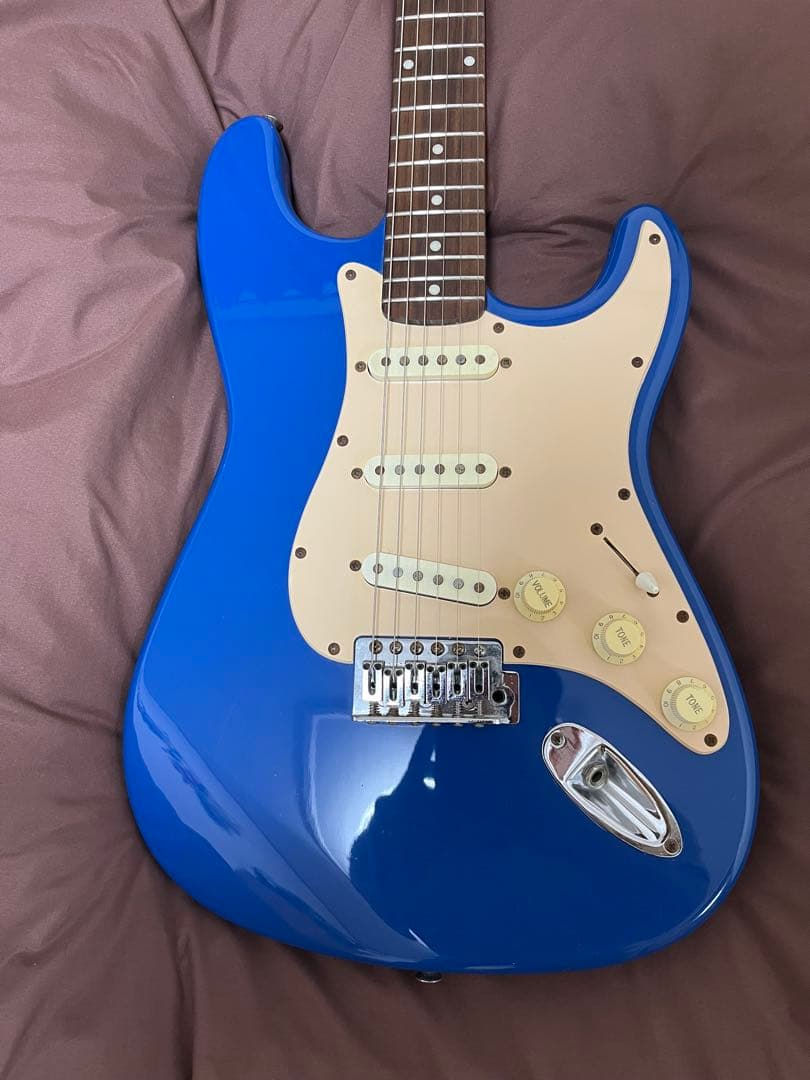 【調整済】kgarage ストラト　エレキギター　新品弦