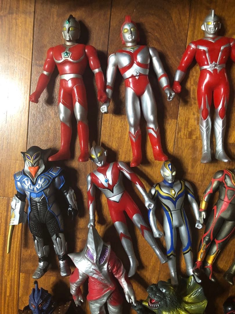 O*e様 ウルトラマン　怪獣　ソフビ