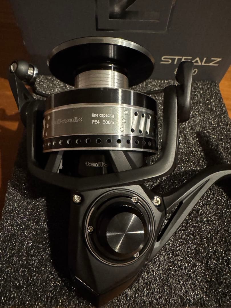 リール tailwalk STEALZ 8000