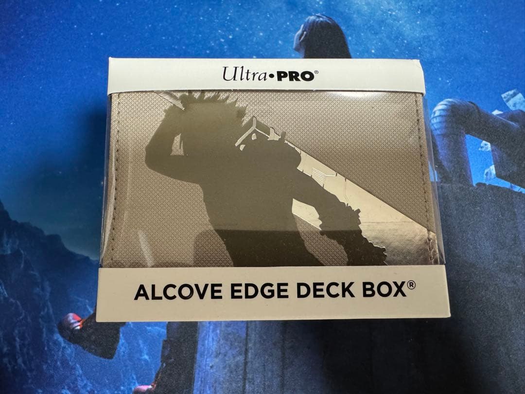 mtg ウルトラプロ　FF クラウド　デッキケース