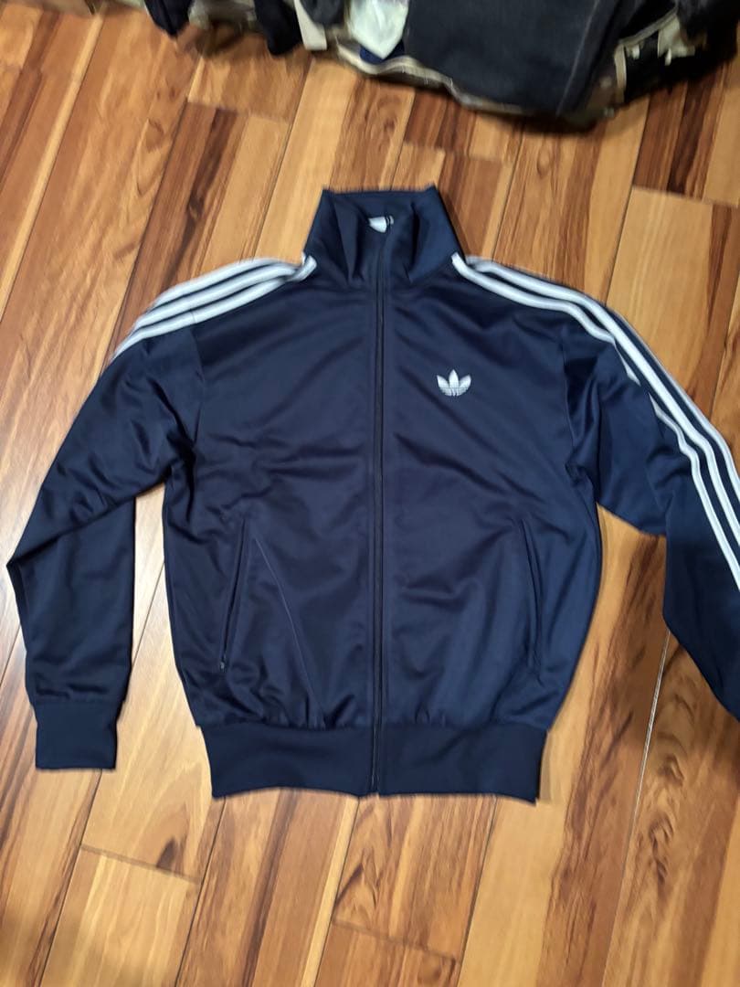 完全正規品adidasトラックジャケットSサイズ