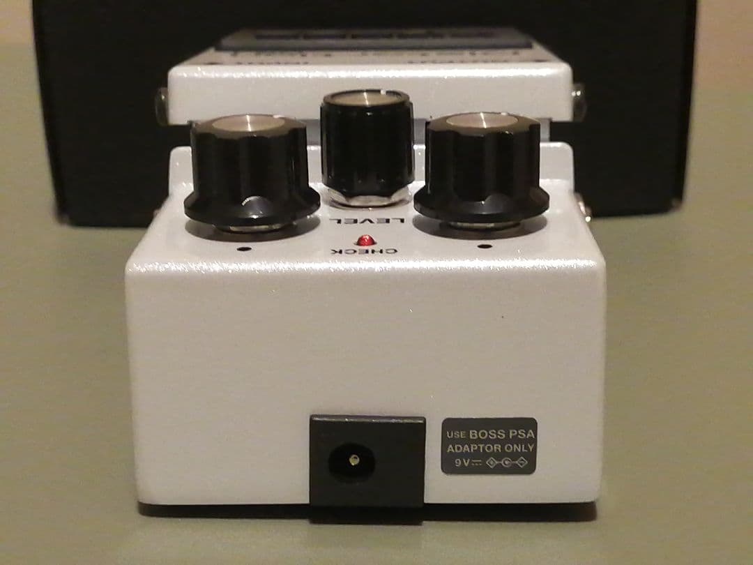 【新品】BOSS DS-1-WH ボス ディストーション 限定ホワイトカラー