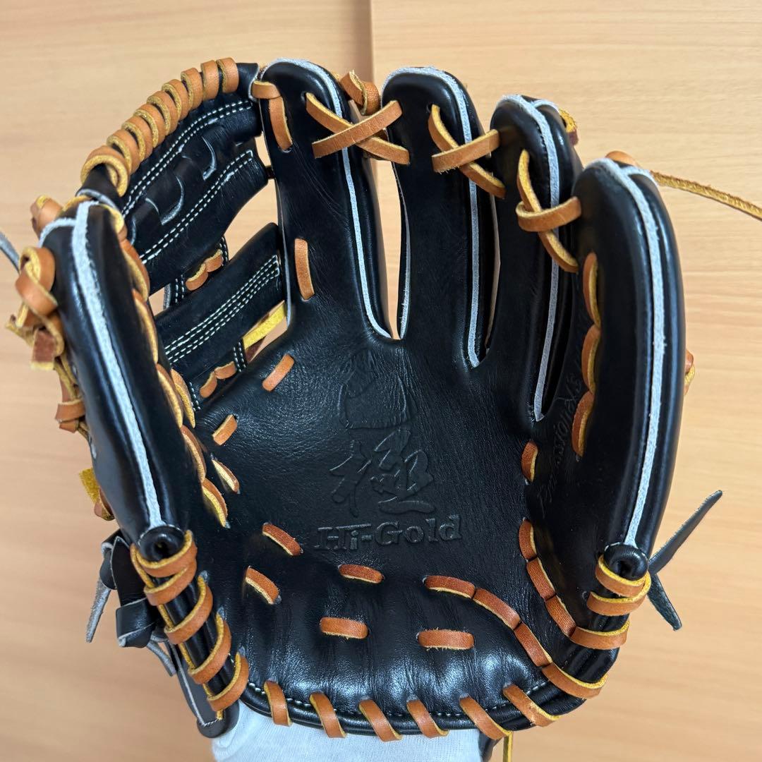 ハイゴールド 己極シリーズ 一般軟式 右投げ 二塁手 遊撃手 内野手 未使用