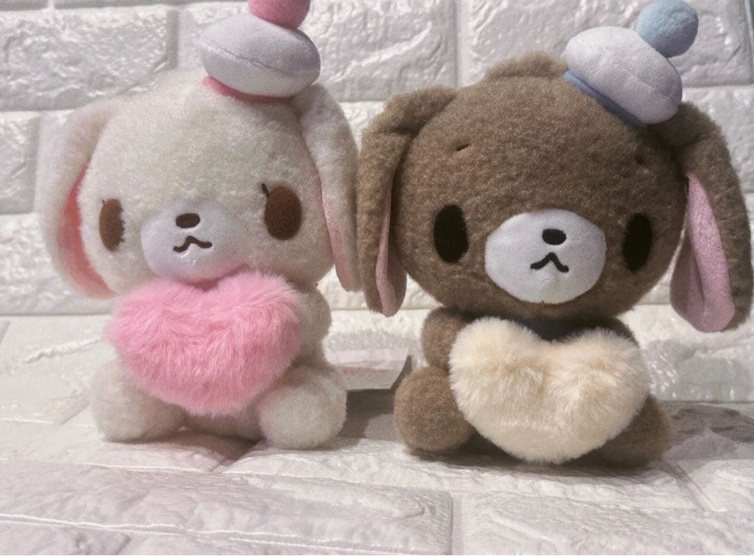 【新品タグ付き】シュガーバニーズ ぬいぐるみ ふわふわハート くろうさ&しろうさ