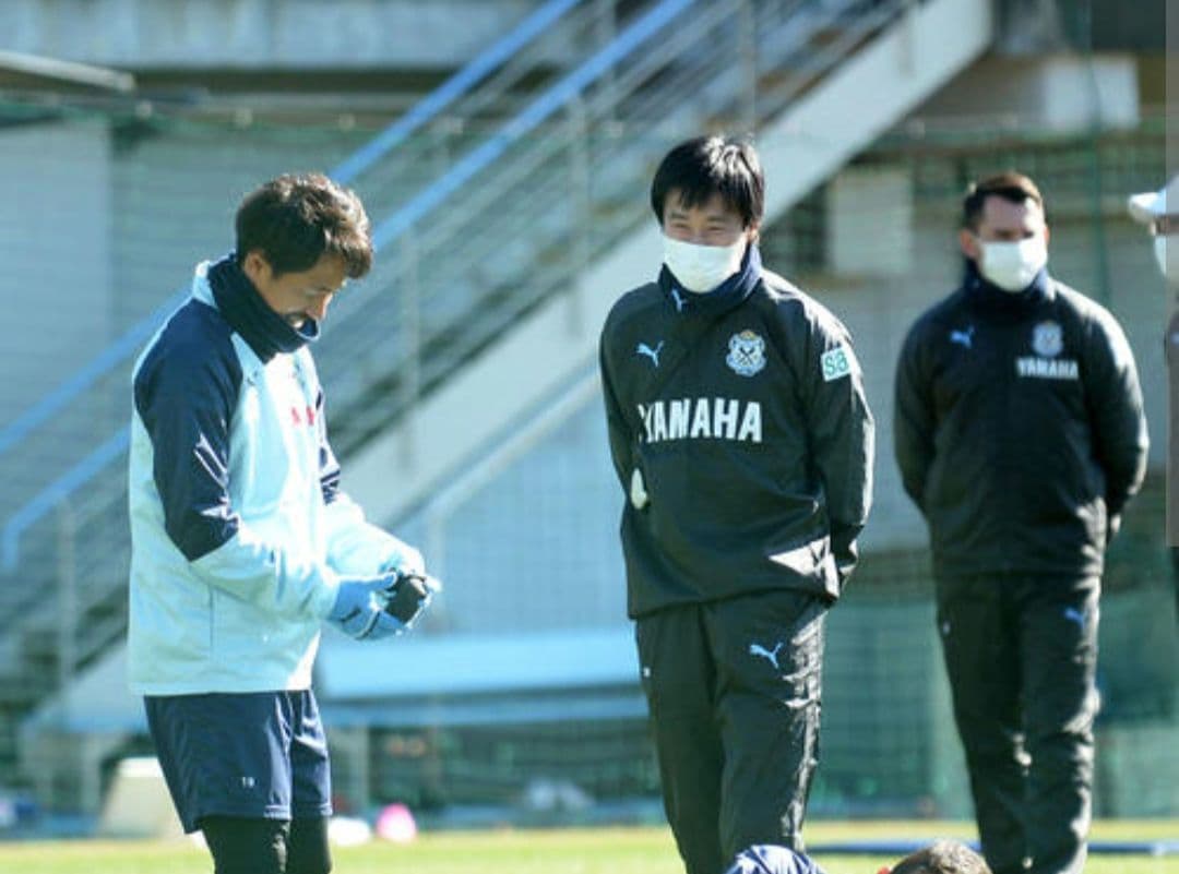 Puma☓ジュビロ磐田　プラクティス厚手パンツ 裾ジッパー付き