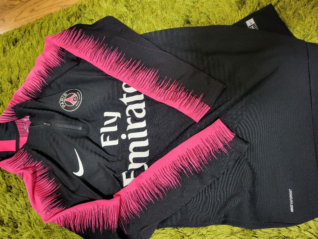 ナイキ  ヴェイパーニット パリサンジェルマン