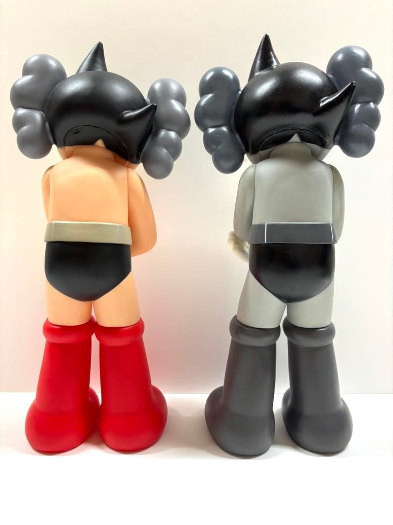 土日値下　2体セットASTRO BOY KAWS フィギュア ソフビ　約35cm
