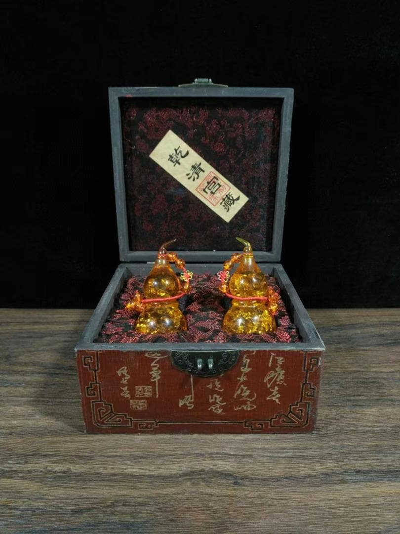 中国古美術・旧蔵・琥珀のヒョウタンセット・純手作り・細密彫・文房置物・風水置物