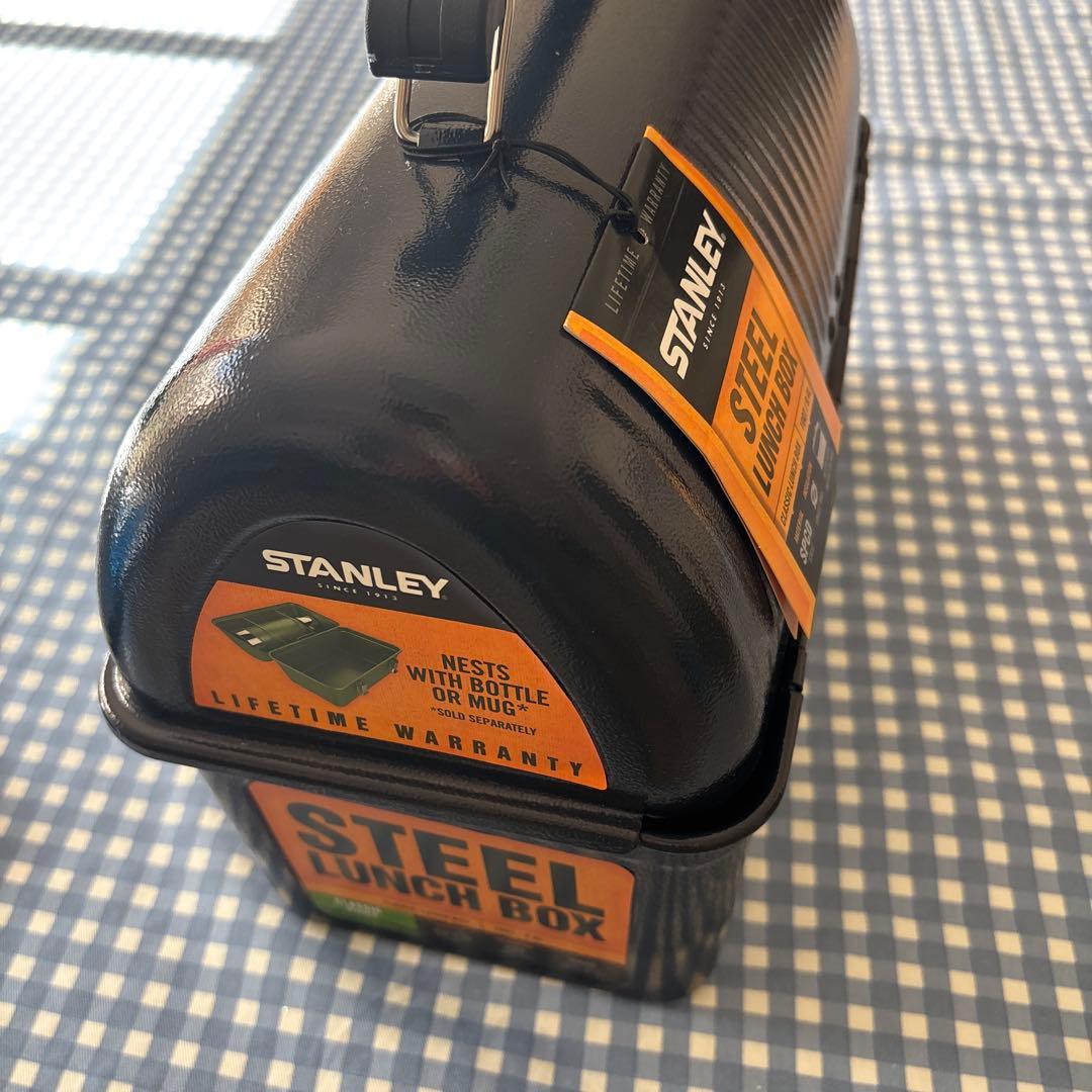 【新品未使用】STANLEY スチール製ランチボックス 紺色