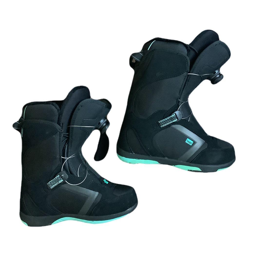 【2026/1/31まで出品】スノーボードブーツ　23.5センチ