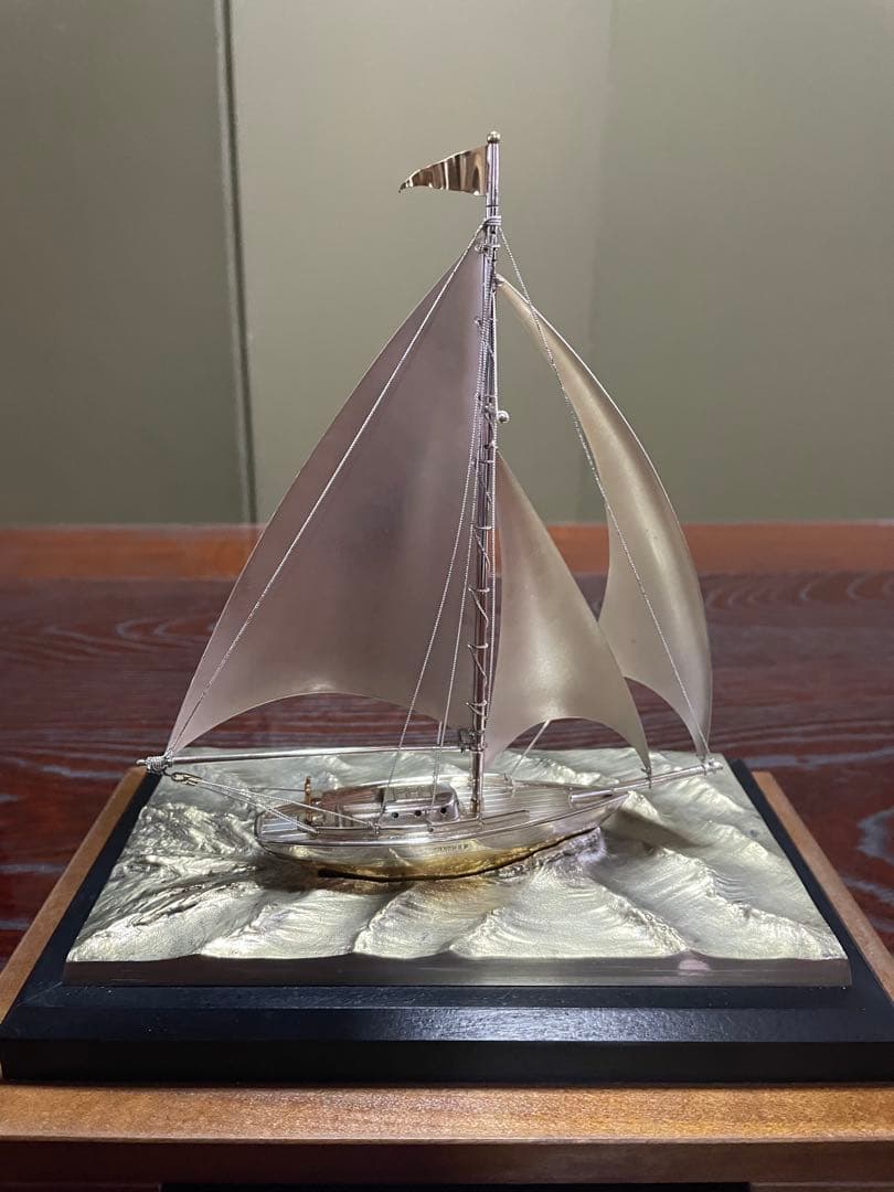 シルバー製帆船模型 ガラスケース付き