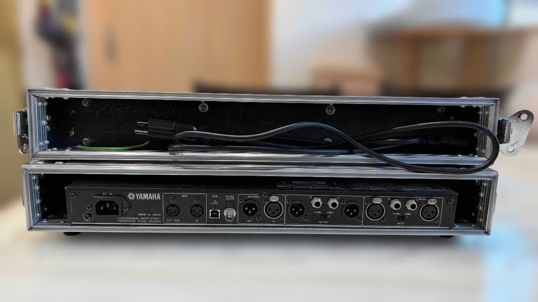 YAMAHA SPX2000 マルチエフェクトプロセッサー