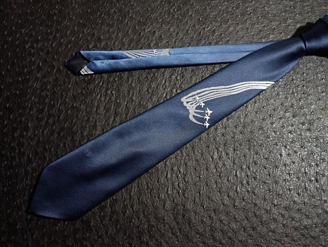 Z209 希少◆ブルーインパルスF86/JASDF 刺繍柄ネイビー系公認ネクタイ