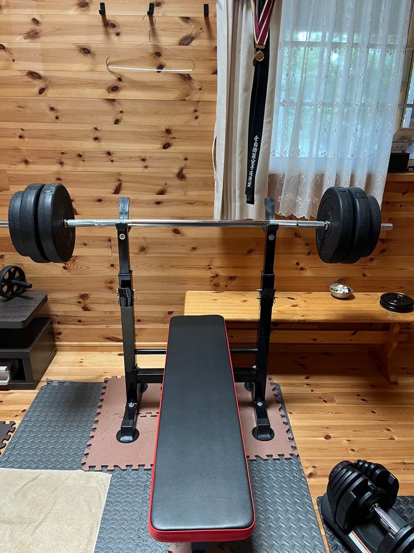 バーベルとトレーニング用ベンチセット