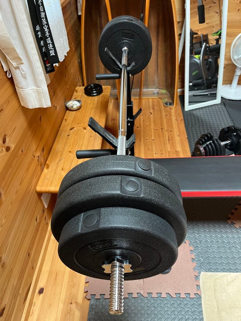 バーベルとトレーニング用ベンチセット