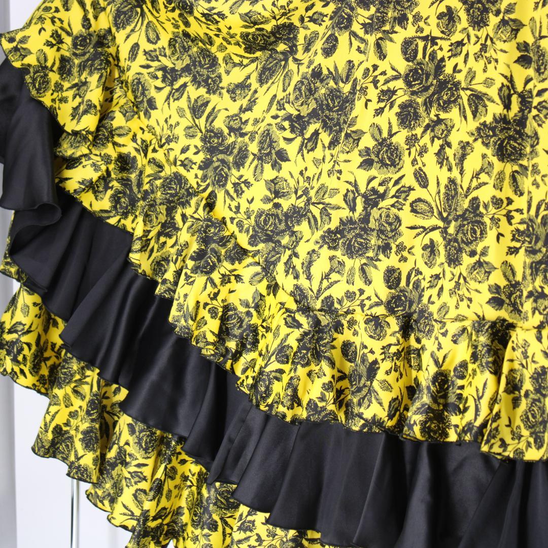 【フラメンコ衣装】イエロー＆ブラック 上下セット ツーピース セットアップ 薔薇