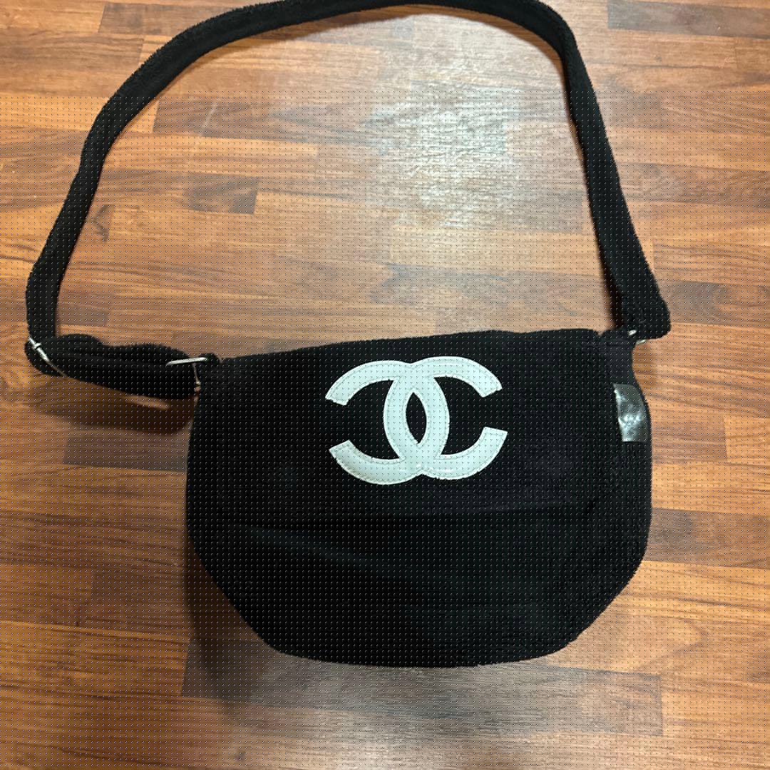 CHANEL ブラック スエード バッグ