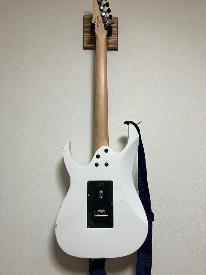 ibanez RG450DXB ホワイト エレキギター HSHピックアップ
