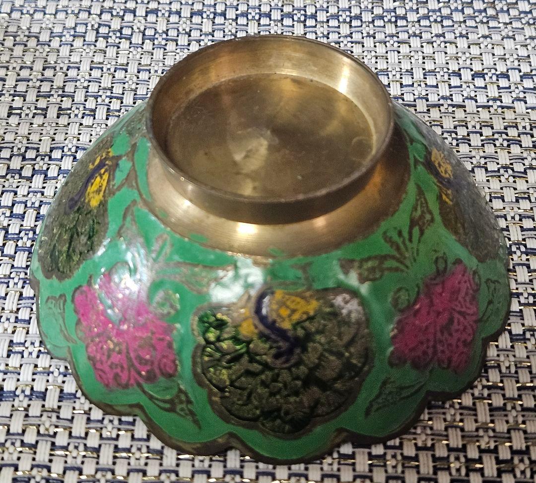 中国古美術　清朝 清代　古七宝　緑地彩色　孔雀に花図　盃　ぐい呑　酒杯　酒器