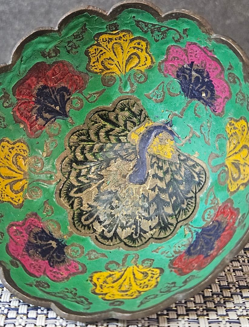 中国古美術　清朝 清代　古七宝　緑地彩色　孔雀に花図　盃　ぐい呑　酒杯　酒器