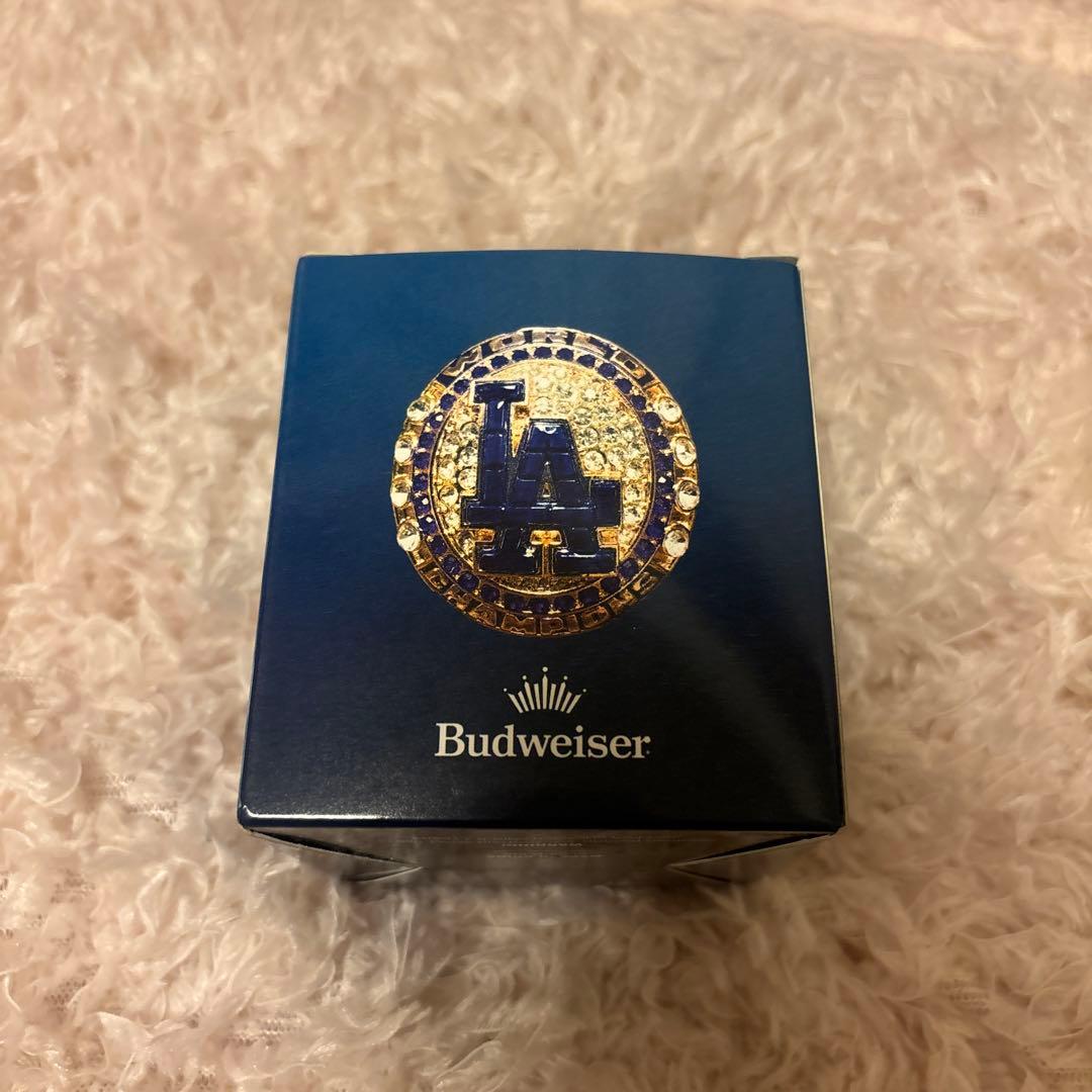 ドジャースワールドシリーズチャンピオンリングフリーマン 9/15球場配布 未開封