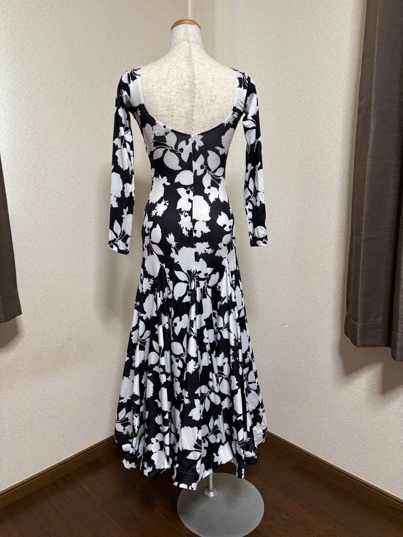 社交ダンスドレス 白黒花柄