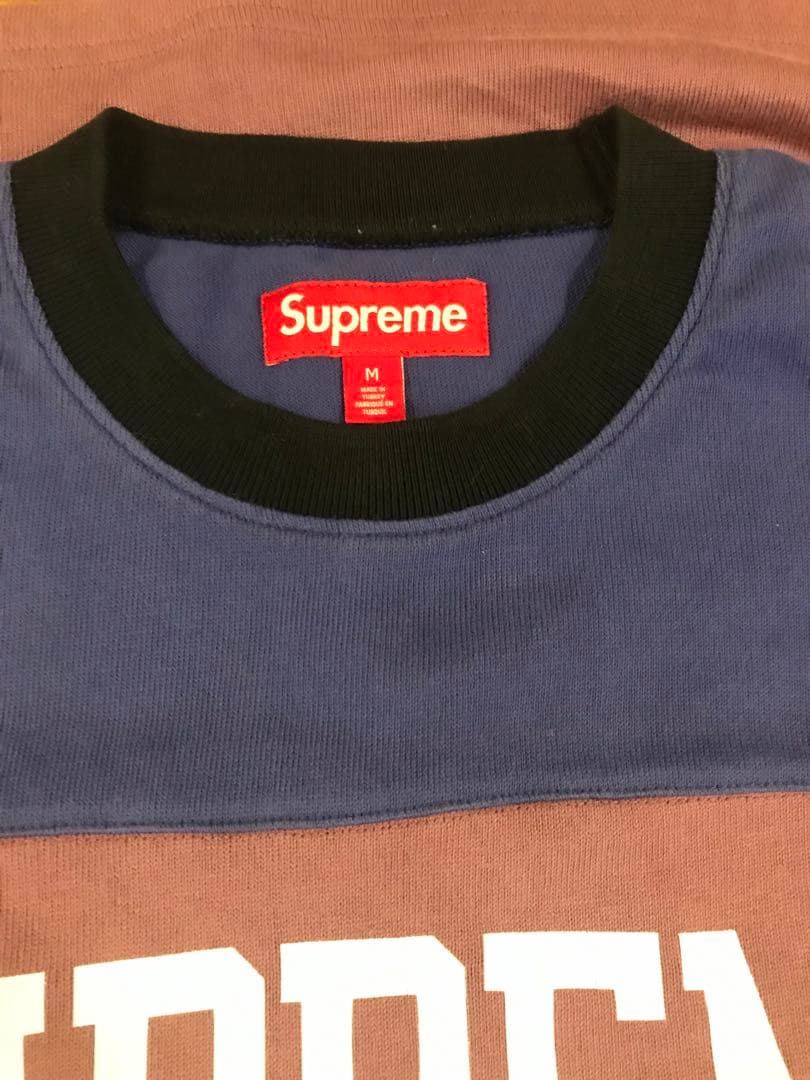 supreme Split Foot ball tシャツ