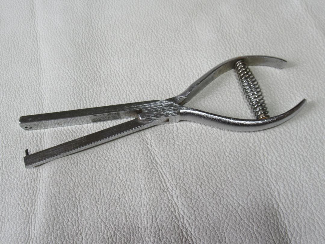 ◆未使用に近い 1960年代◆国鉄 岩田製(IWATA) 改札パンチ/改札鋏