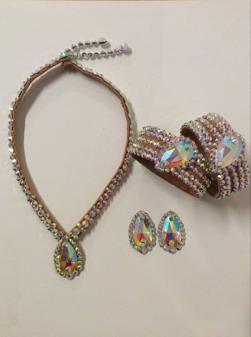 【k9プレミアムガラス】セット 社交ダンス イヤリング ネックレス 腕輪