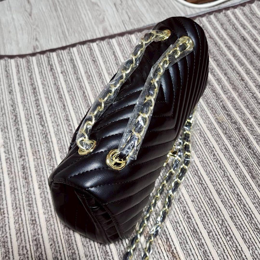 りえころ　シャネル　ショルダーバッグ　ポーチ　チェーン　ノベルティ