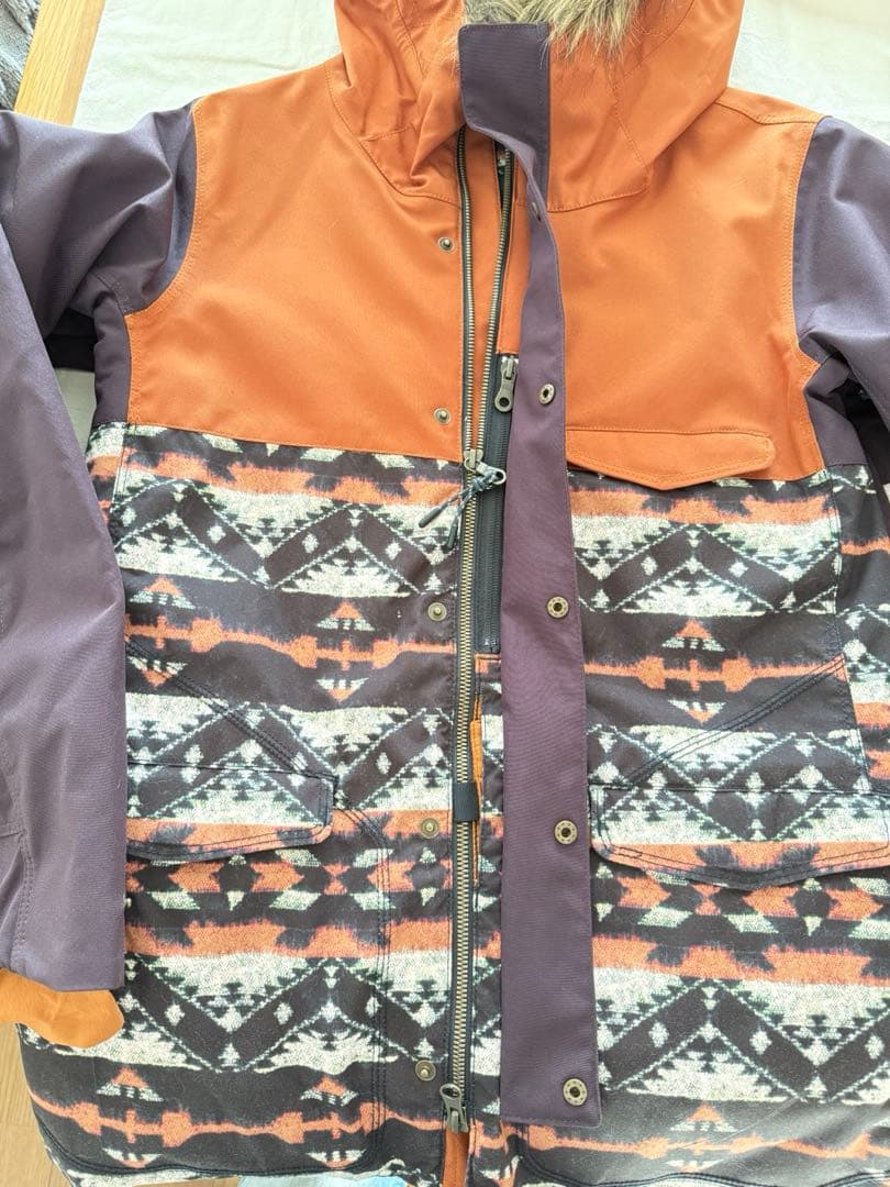 BURTON スノーボードウェア Mサイズ　スノボ