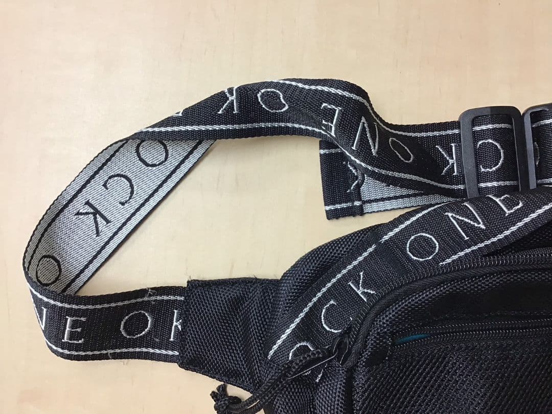 【美品】ONE OK ROCK ボディバッグ 2018 オーケストラ ワンオク