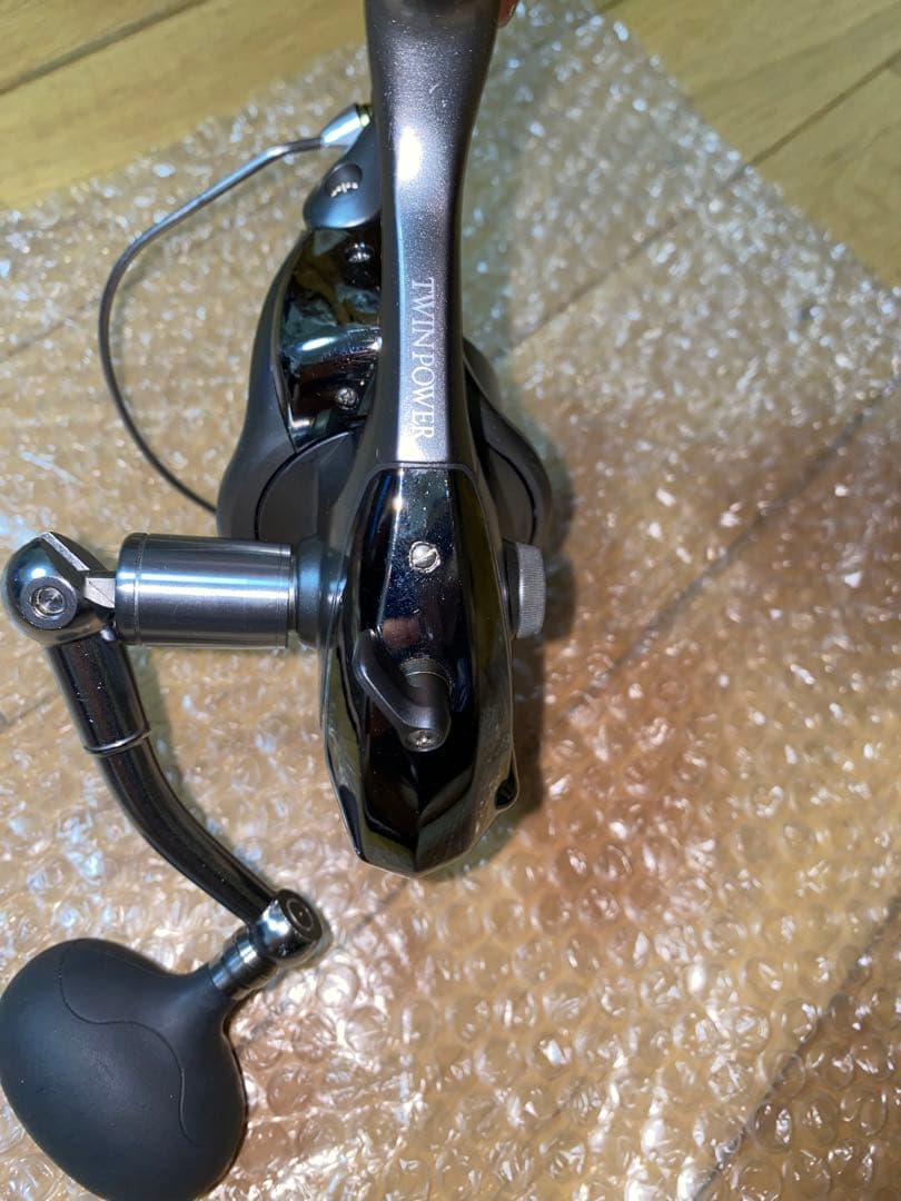 シマノ 02 ツインパワー 8000PG 左巻き