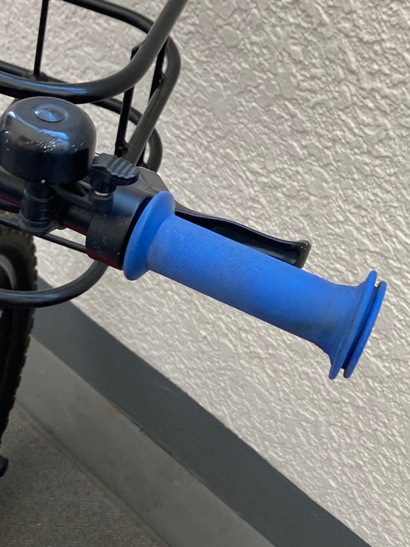 ヨツバサイクル　18インチ　［引取り限定]