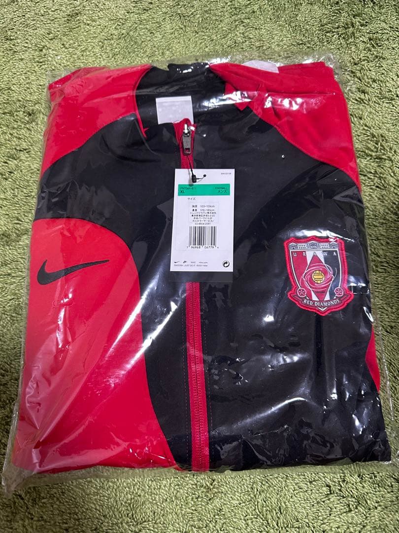 【新品未開封】2024浦和レッズアンセムジャケット　XLサイズ