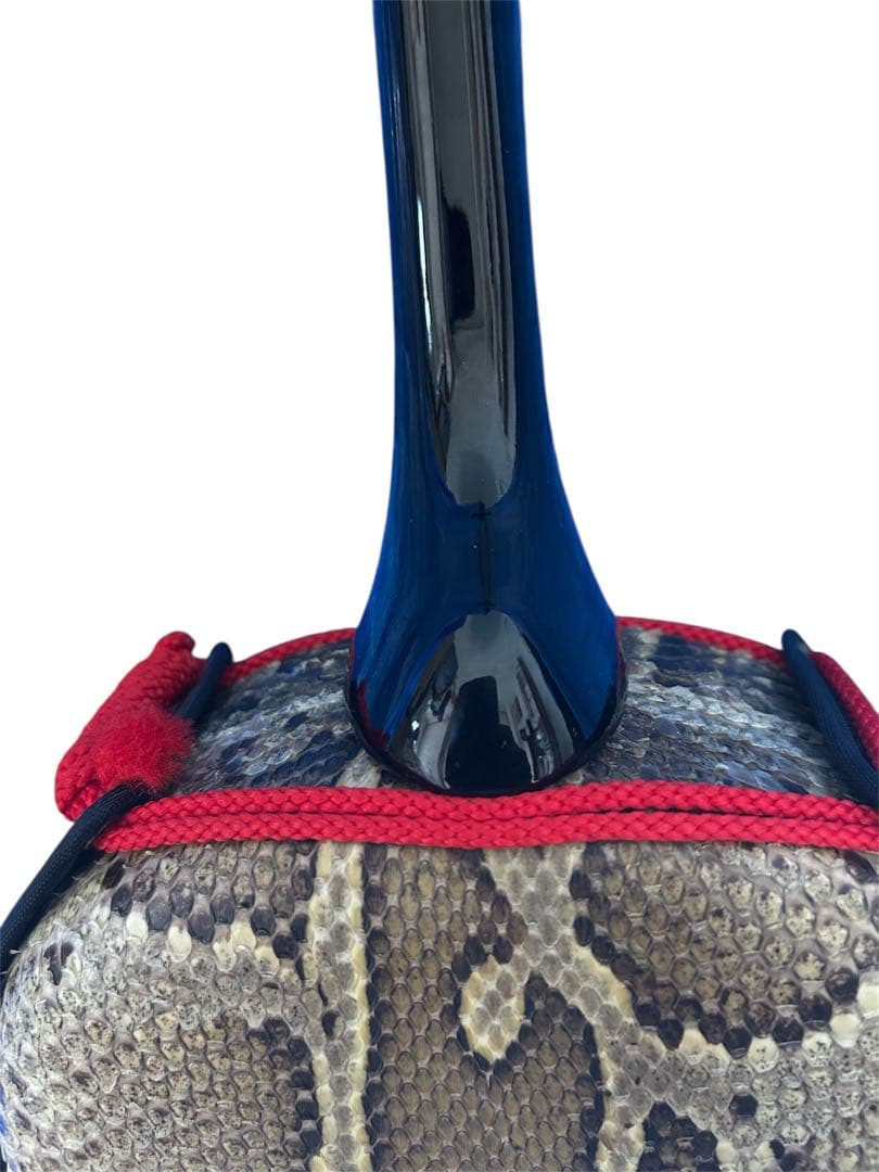 琉球　 沖縄三線 蛇皮 民族楽器　沖縄伝統楽器　バチ・ソフトケース付き