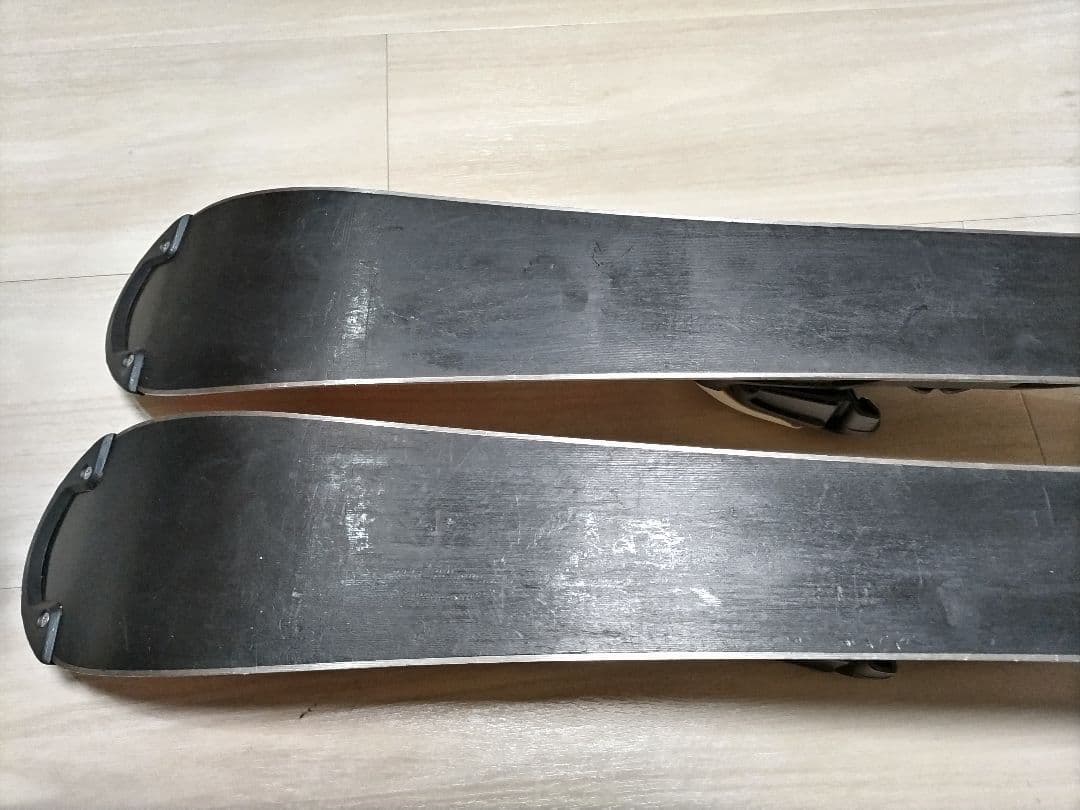 80cmジュニアスキーとブーツセット