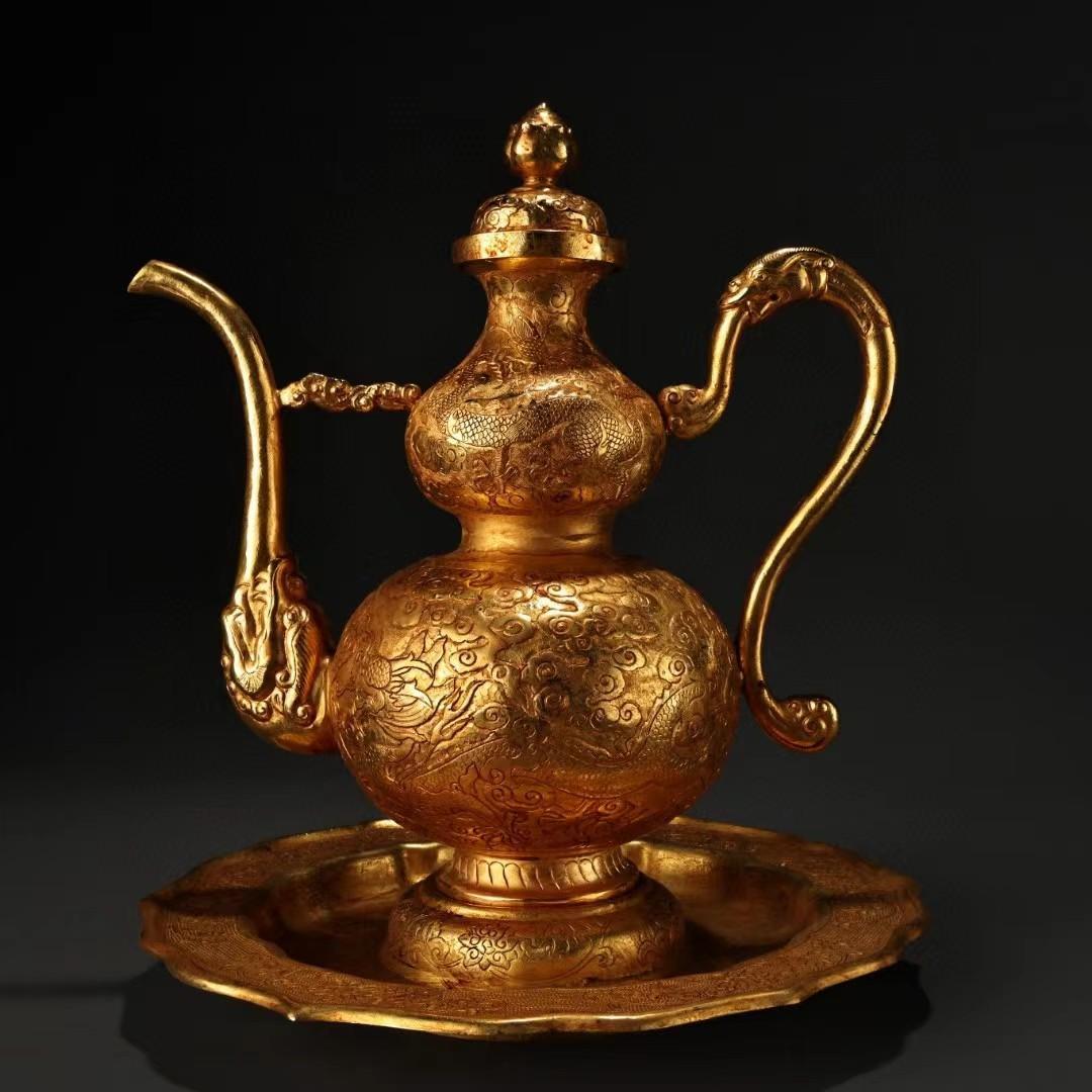 中国古美術・龍葫蘆の酒壺と皿・古い純銅鎏金细密彫・純手作り・高浮彫・置物・酒器