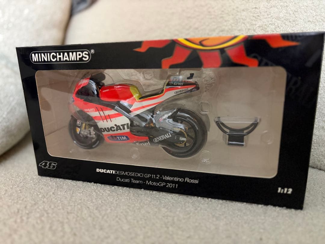 オートバイ・バイク MINICHAMPS Ducati MotoGP 1:12