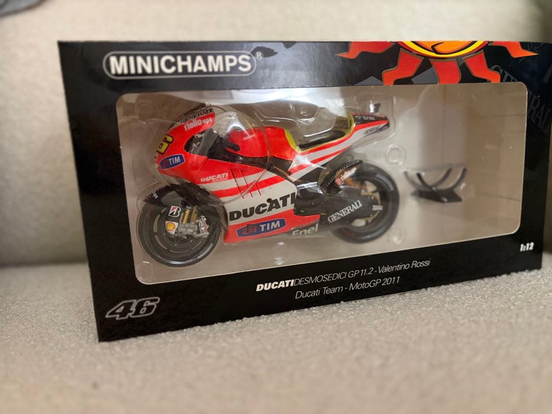 オートバイ・バイク MINICHAMPS Ducati MotoGP 1:12