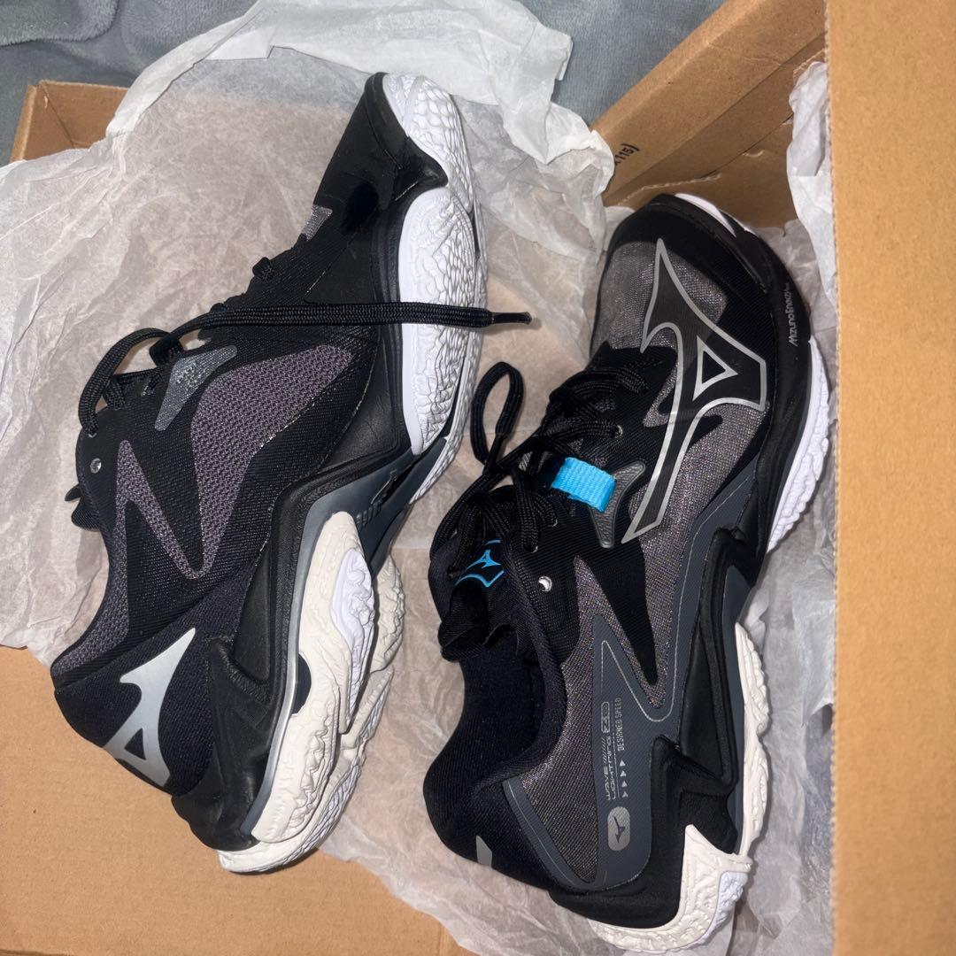 MIZUNO バレーシューズ 23.5cm