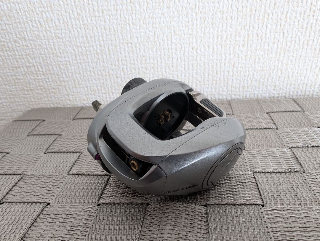 シマノ　09アルデバランMG　ノーマルギア　右ハンドル　ジャンク