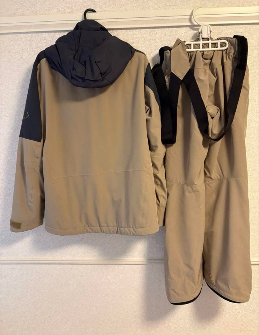 9/25日までセール！Salomonスキーウェア上S下XSベージュ／ダークグレー