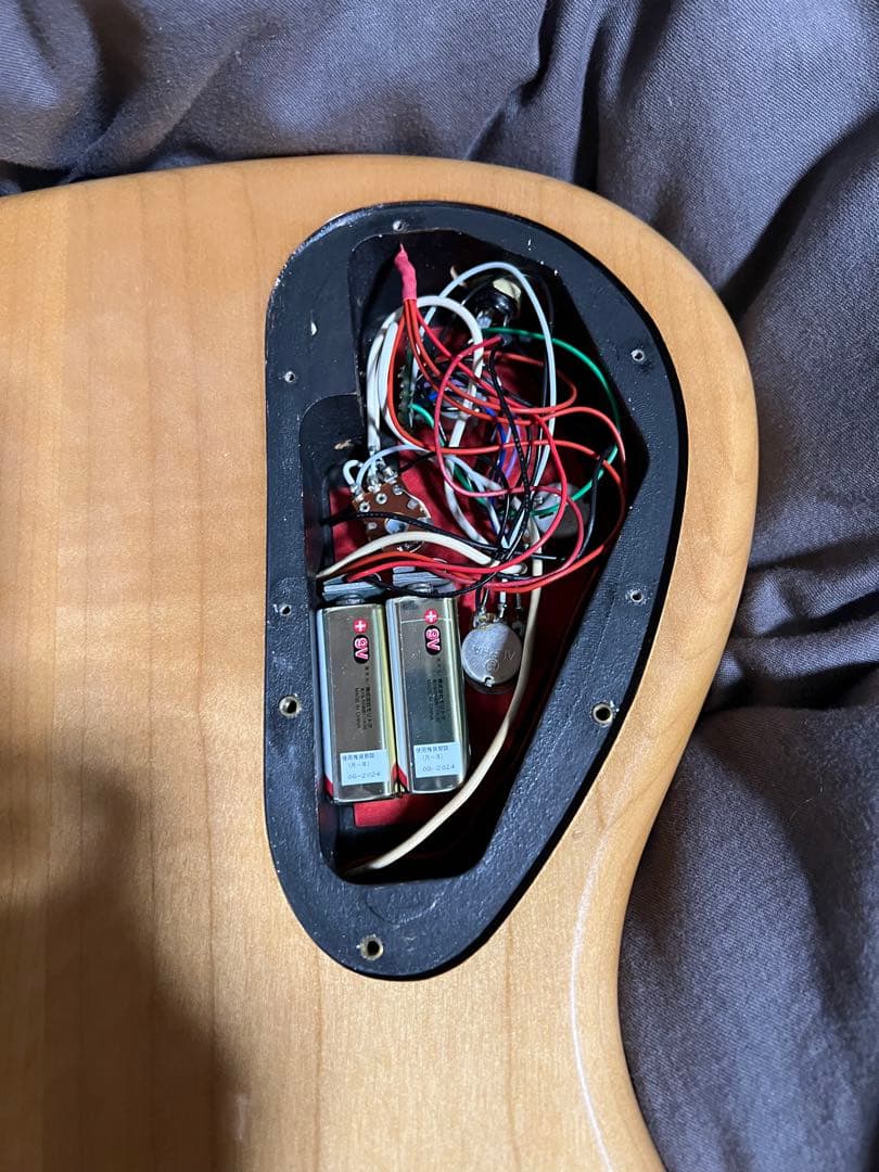 限定生産モデル　Bacchus BOB-1100 BM　バッカス　５弦ベース