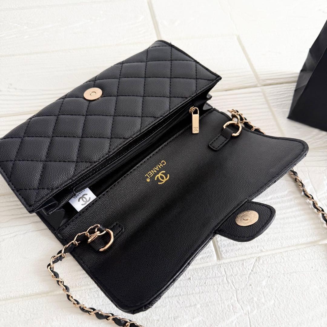 シャネル　CHANEL チェーンウォレットバック　ノベルティ