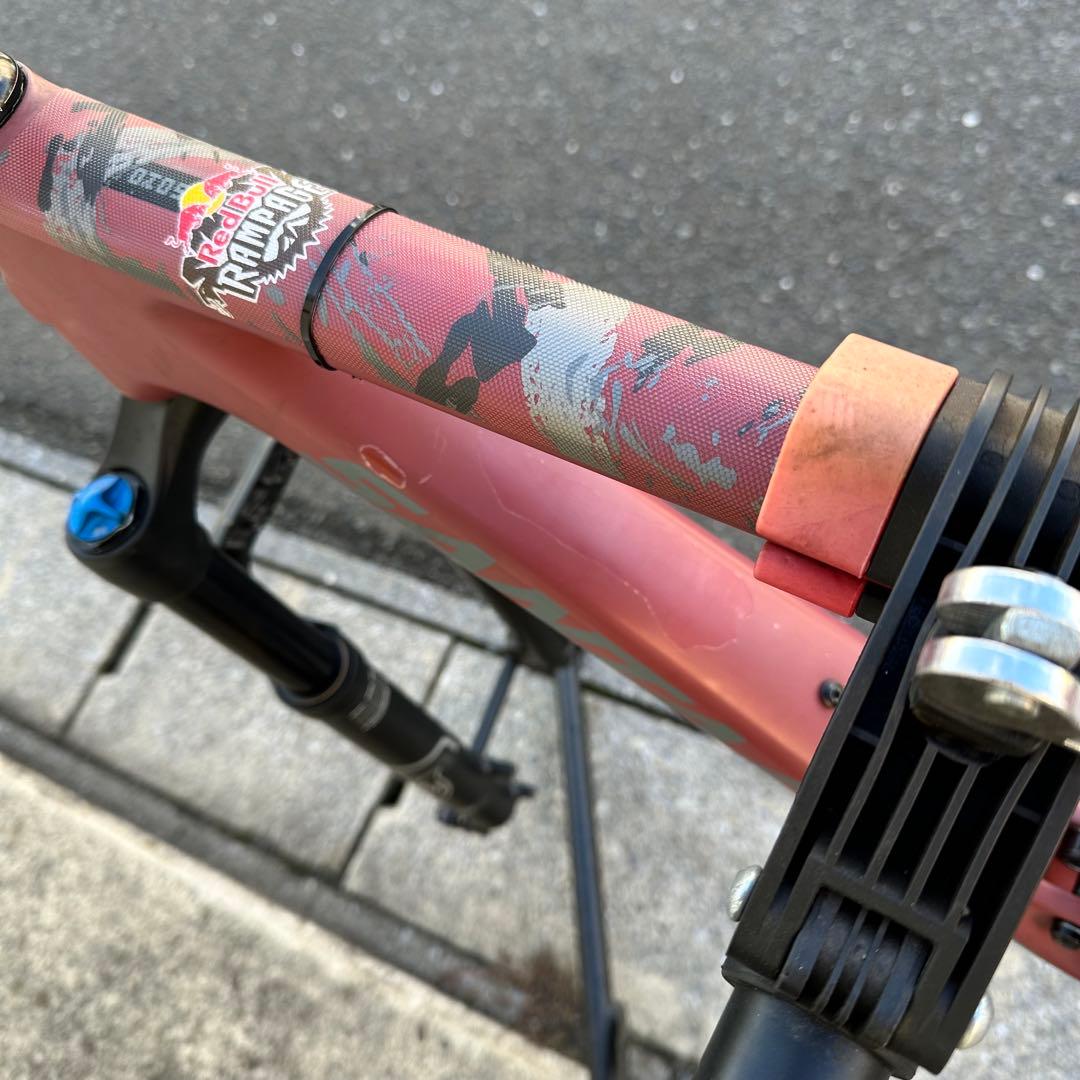 santacruz 5010フレーム、前後サスペンション　sサイズ