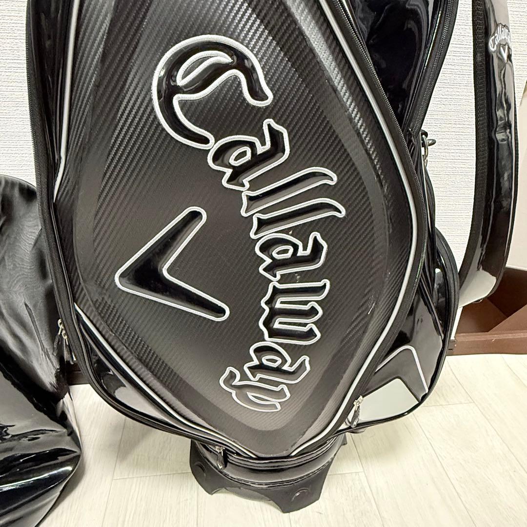 美品キャロウェイ　ド迫力大きめキャディバッグ　エナメル　9型　ブラック×シルバー